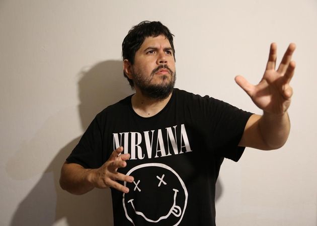 SANTIAGO MOTORIZADO: “FUE INCREÍBLE QUE ME CONVOCARAN PARA MUSICALIZAR OKUPAS”
