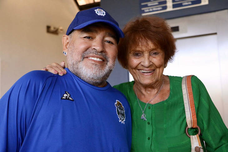 TATY ALMEIDA: “EL MUNDO ESTÁ DE DUELO”