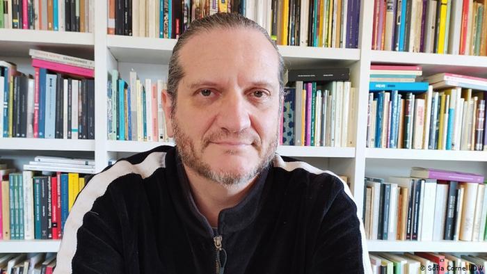 DARIO SZTAJNSZRAJBER: “EL COVID TIENE EL FANTASMA DE LO IMPREVISIBLE”