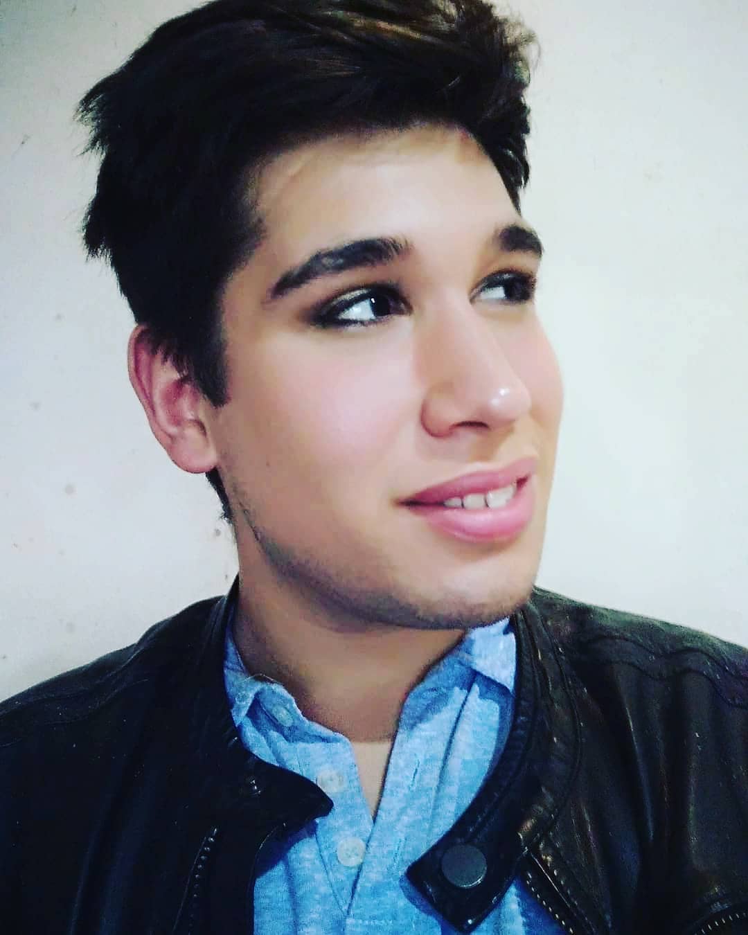 ODIO Y DISCRIMINACIÓN HACIA ARTISTAS DE LA DIVERSIDAD SEXUAL