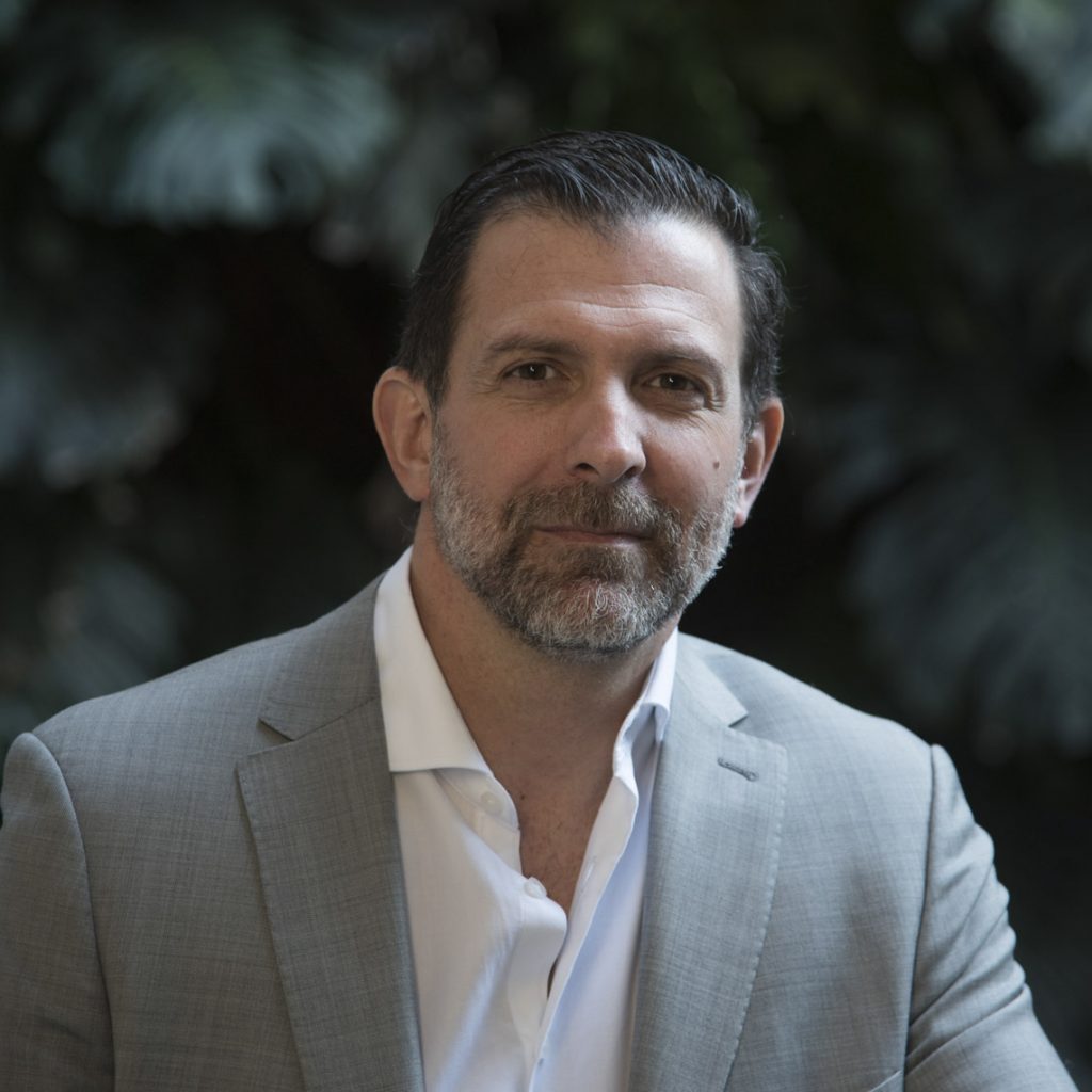 HORACIO AZZOLIN: “PARÁ, PENSÁ Y CONECTÁ”