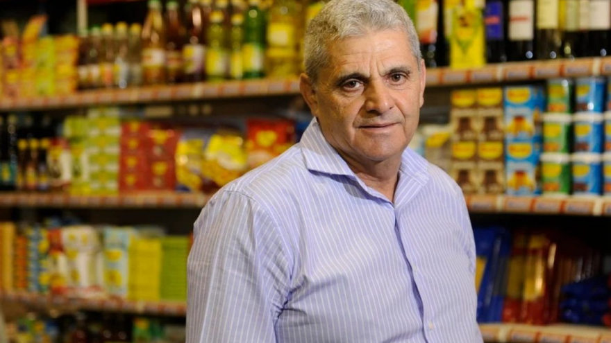 PARA VÍCTOR FERA LA LEY DE GÓNDOLAS HARÁ BAJAR LOS PRECIOS