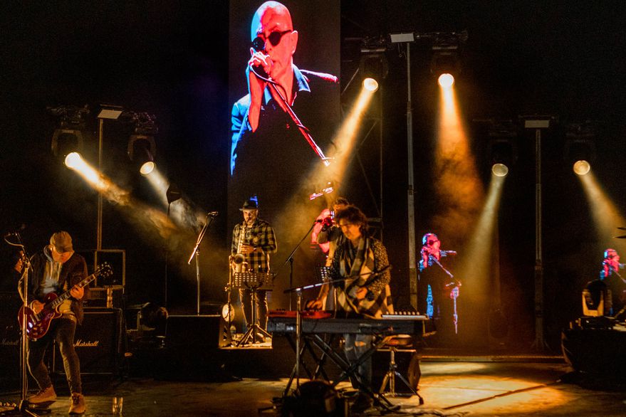 BALTASAR COMOTTO: "EL INDIO ES UNA PERSONA GENEROSA Y TENEMOS UNA ENTREGA TOTAL A SU ARTE"