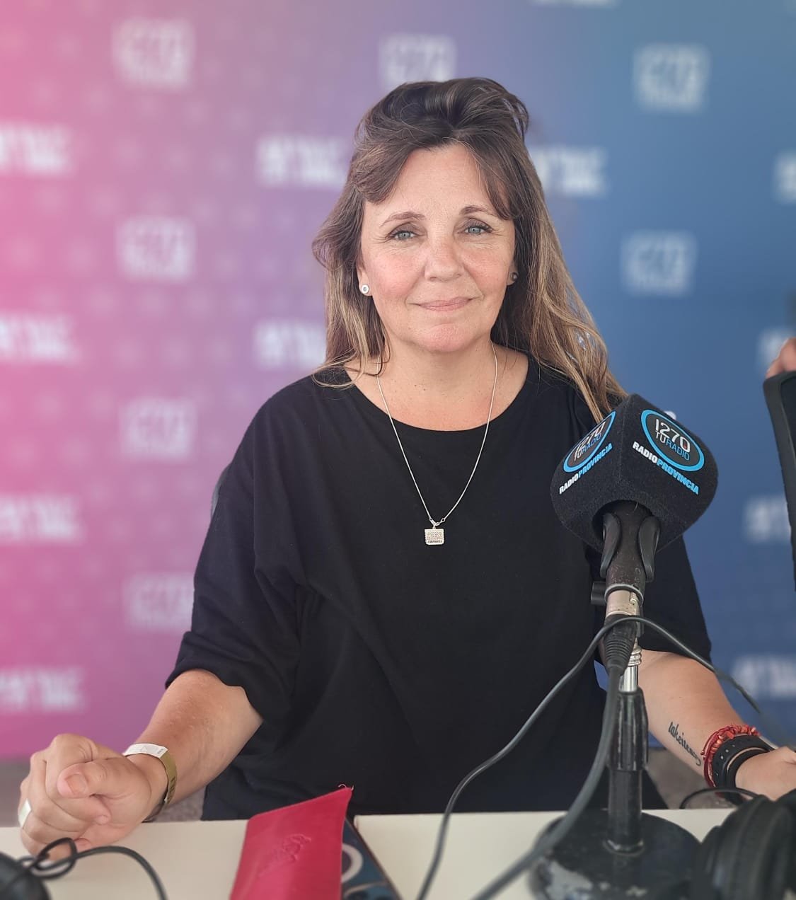 SOLEDAD MARTÍNEZ: "ES TODO UN PAPELÓN"