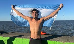 ATLETA BERISSENSE NADÓ DESDE COLONIA HASTA PUNTA LARA