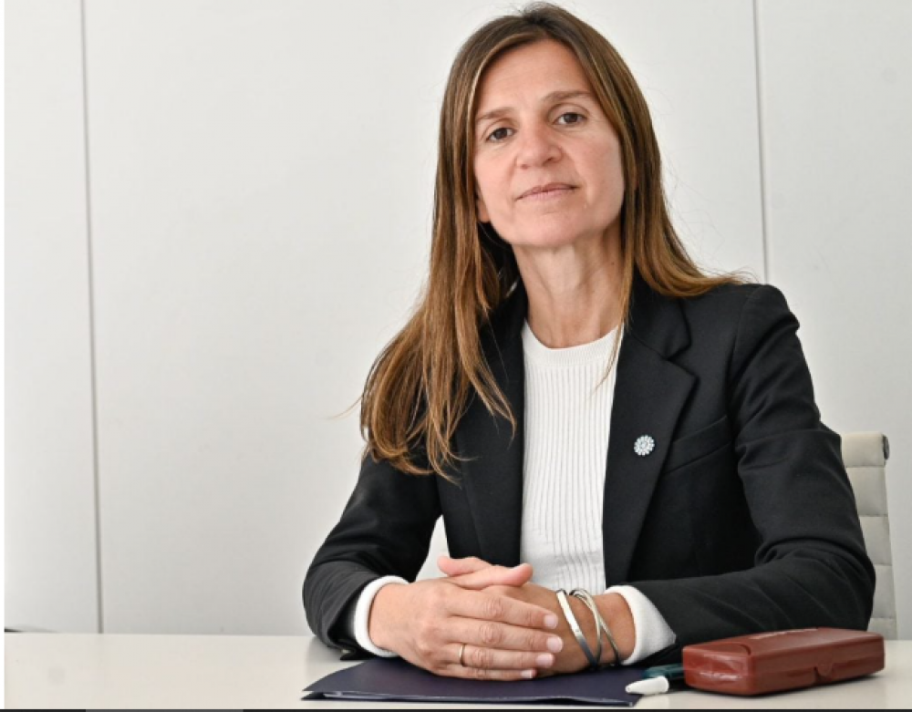 FERNANDA RAVERTA ESPERA QUE LA SOCIEDAD “LE PONGA UN LÍMITE A MILEI”