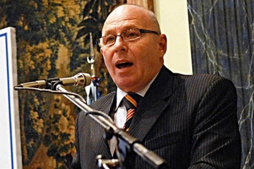 ROBERTO BACMAN: ““EL GOBIERNO PARECE UN BOXEADOR MULTIGOLPEADO”