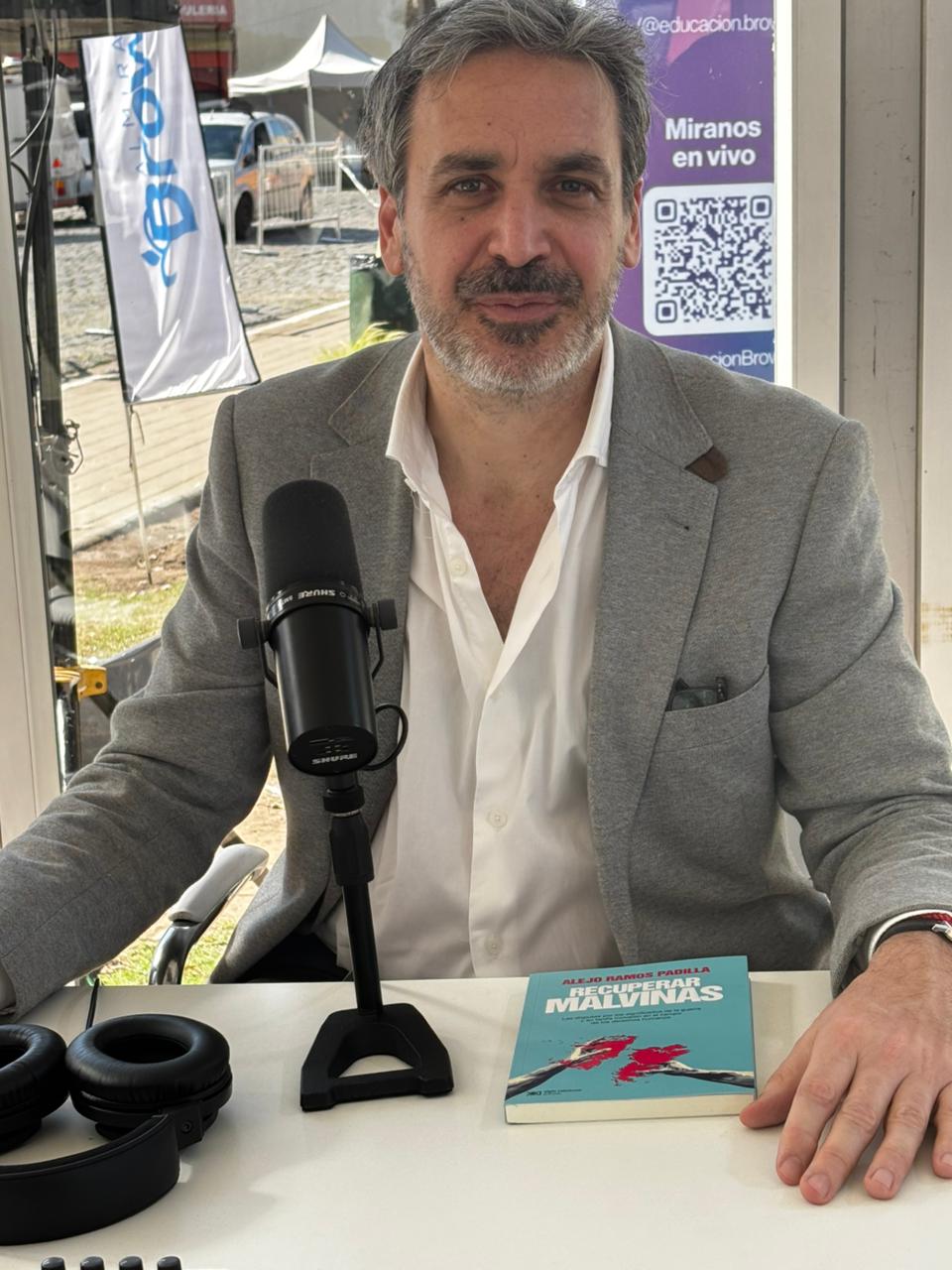 EL JUEZ ALEJO RAMOS PADILLA PRESENTÓ SU LIBRO “RECUPERAR MALVINAS"