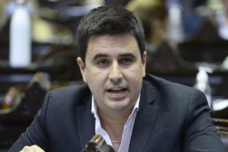 EDUARDO TONIOLLI: “CADA CELULAR SE CONVIRTIÓ HOY EN UN CASINO”