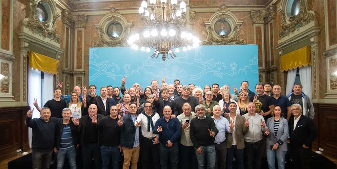 AXEL KICILLOF RECIBIÓ EL APOYO DE DIRIGENTES SINDICALES PARA SU REELECCIÓN