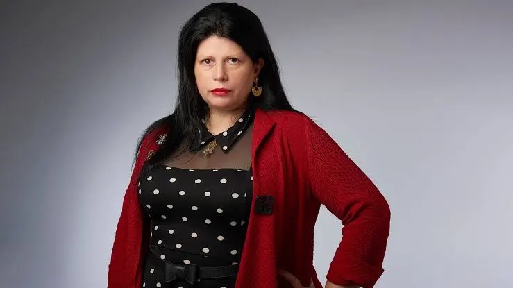 DOLORES REYES: “CONOCER A LOS LECTORES ES LA PARTE MÁS LINDA DE ESCRIBIR”