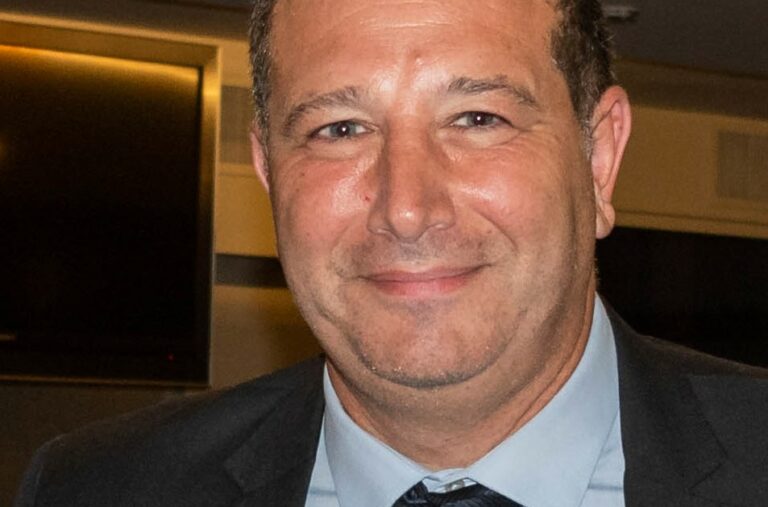 ELIO DEL RE: “PARA PODER SOSTENER AL SECTOR NOS ESTAMOS GASTANDO LO POCO QUE PUDIMOS JUNTAR”