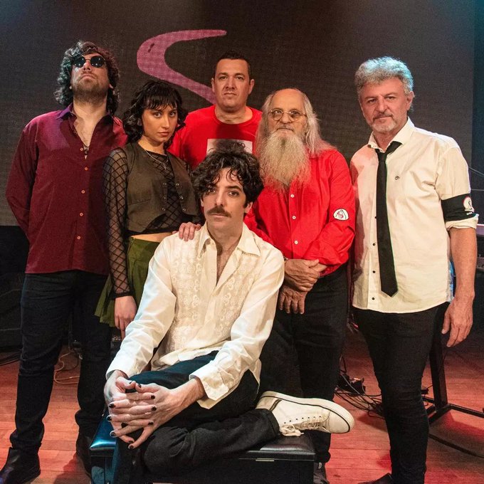 LOS SALIERIS DE CHARLY LLEGAN A LA PLATA