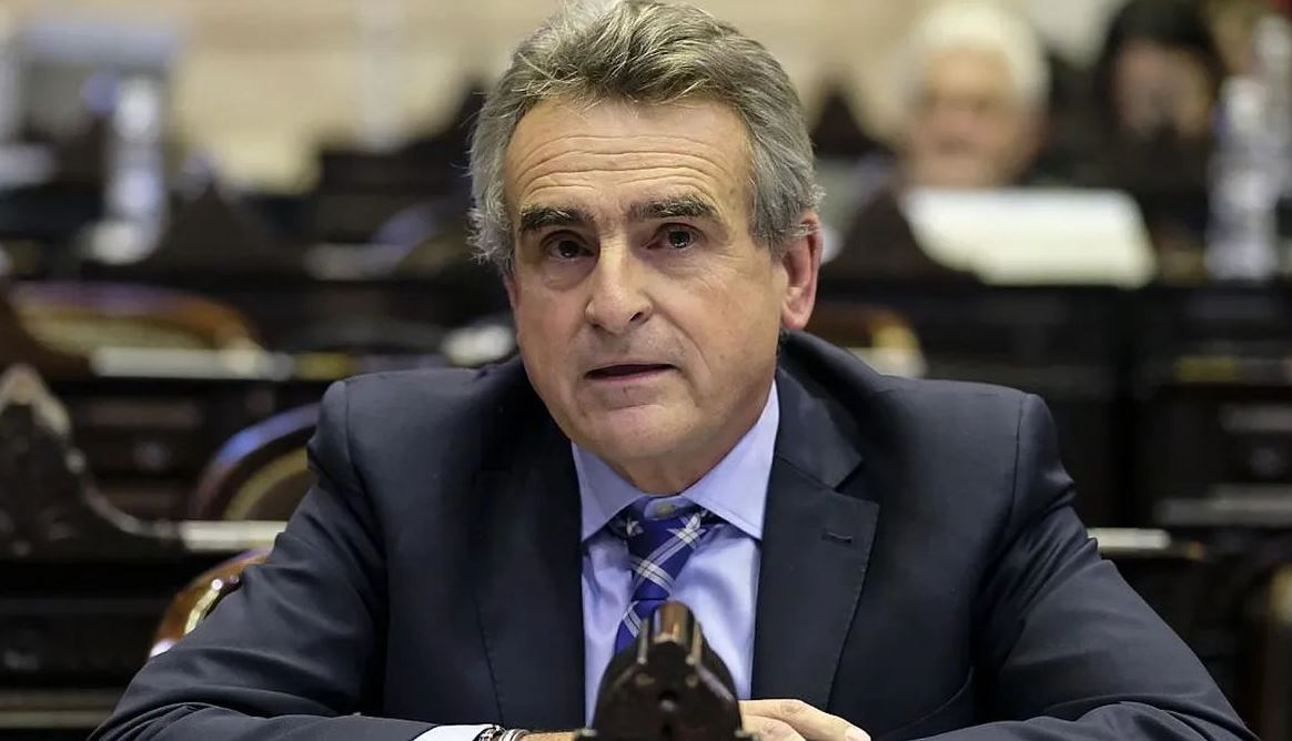 AGUSTÍN ROSSI: "POR TRATAR DE TRAMPEAR, TERMINARON PERDIENDO UNA VOTACIÓN"