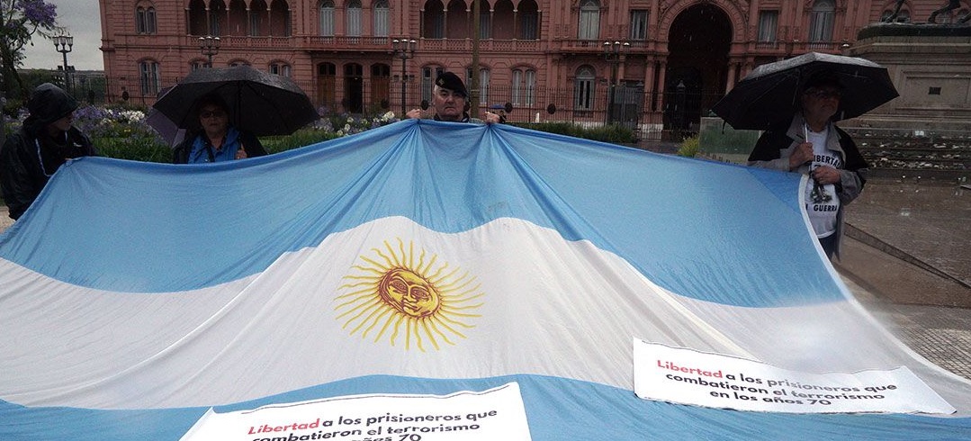 AFIRMAN QUE “TRATAN DE OCULTAR LO QUE SUCEDIÓ EN LA DICTADURA AL IGUAL QUE EL NÚMERO VÍCTIMAS