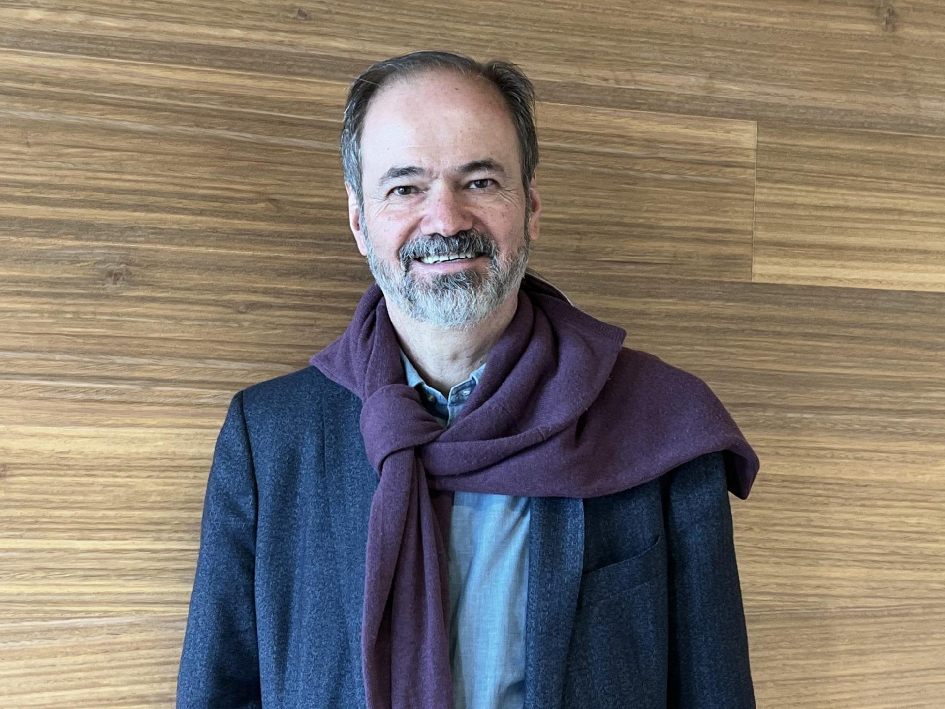 JUAN VILLORO: “ES MUY EMOCIONANTE QUE UNA OBRA TUYA PUEDA VERSE EN OTRO PAÍS”