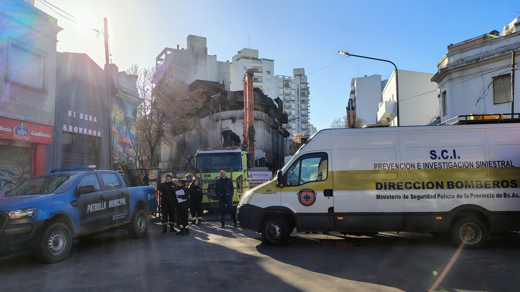 COMENZÓ LA DEMOLICIÓN DEL DEPÓSITO DE ELECTRODOMÉSTICOS