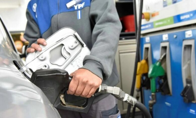 ESTA MEDIANOCHE AUMENTA LA NAFTA