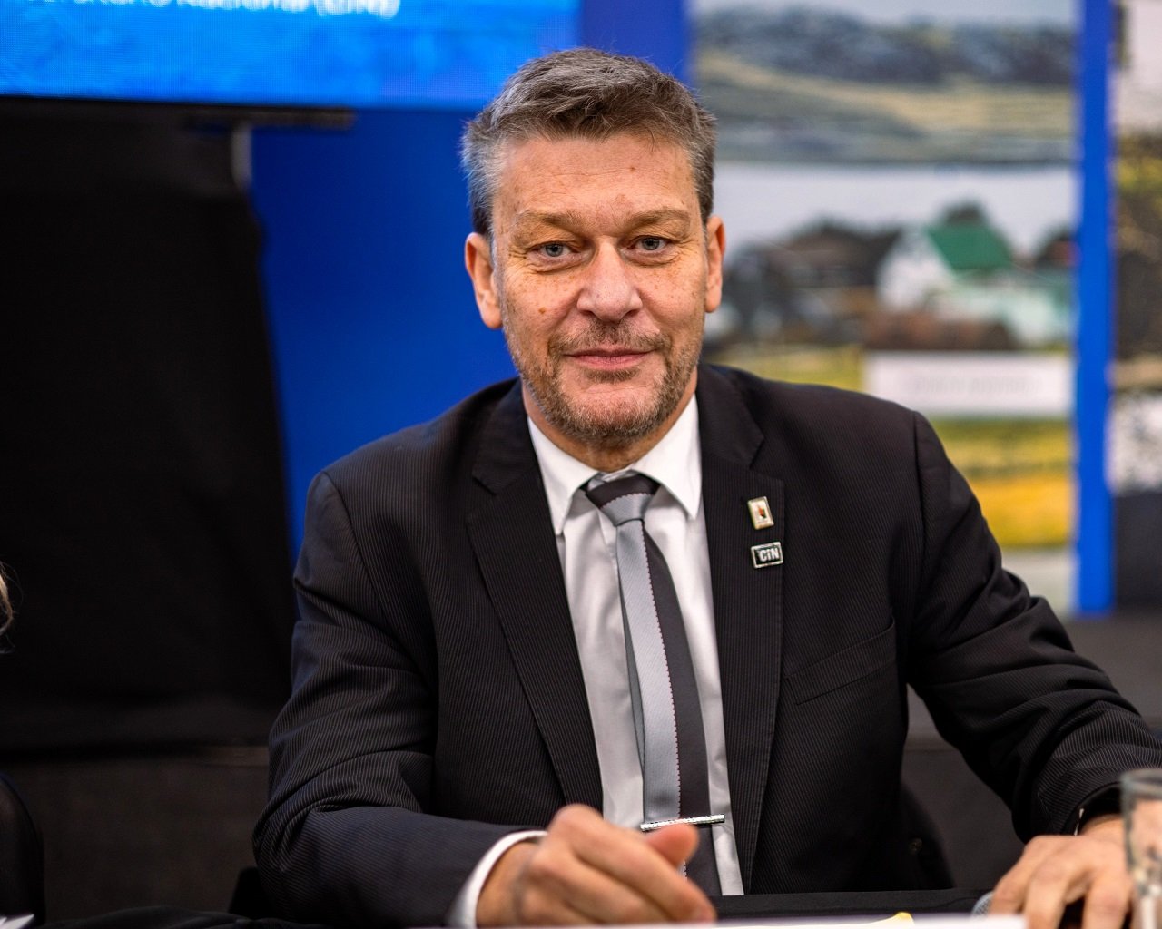 OSCAR ALPA PIDIÓ QUE DIPUTADOS RATIFIQUE LA LEY DE FINANCIAMIENTO UNIVERSITARIO