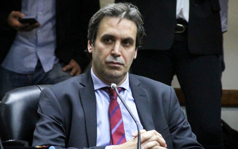 “RELEVAMOS 19 MIL ESCUELAS EN LA PROVINCIA, PARA VER CUALES ESTABAN EN LAS MEJORES CONDICIONES”