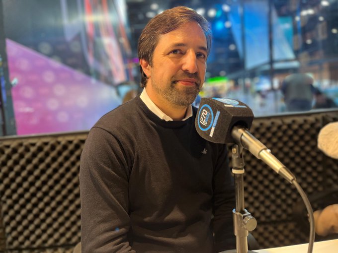 NICOLÁS KREPLAK PRESENTÓ EL ‘MANUAL DE SALUD PÚBLICA’ EN LA FERIA DEL LIBRO