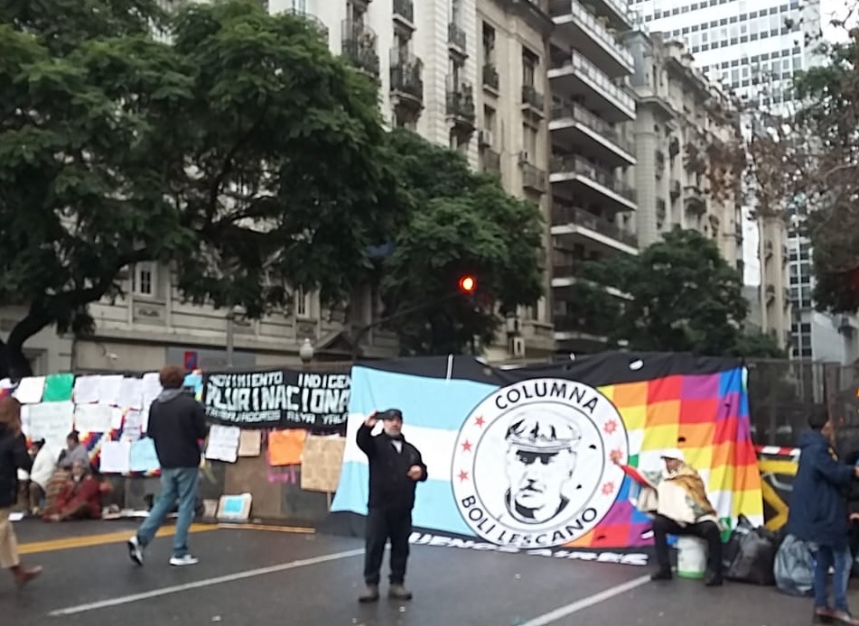 CONTINÚA EL ACAMPE DE REPRESENTANTES DE PUEBLOS ORIGINARIOS