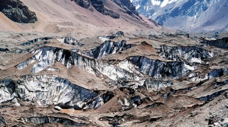 "NO SABEMOS QUÉ PRETENDE HACER EL GOBIERNO CON LA LEY DE GLACIERES"