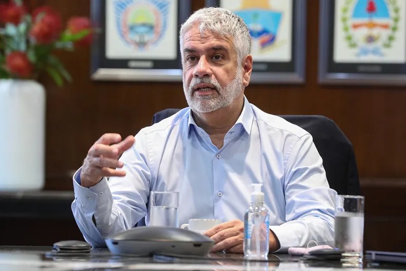 “NO HAY DÓLAR QUE LE ALCANCE A CAPUTO PARA SOSTENER LA ESPECULACIÓN FINANCIERA QUE ÉL MISMO ARMA”