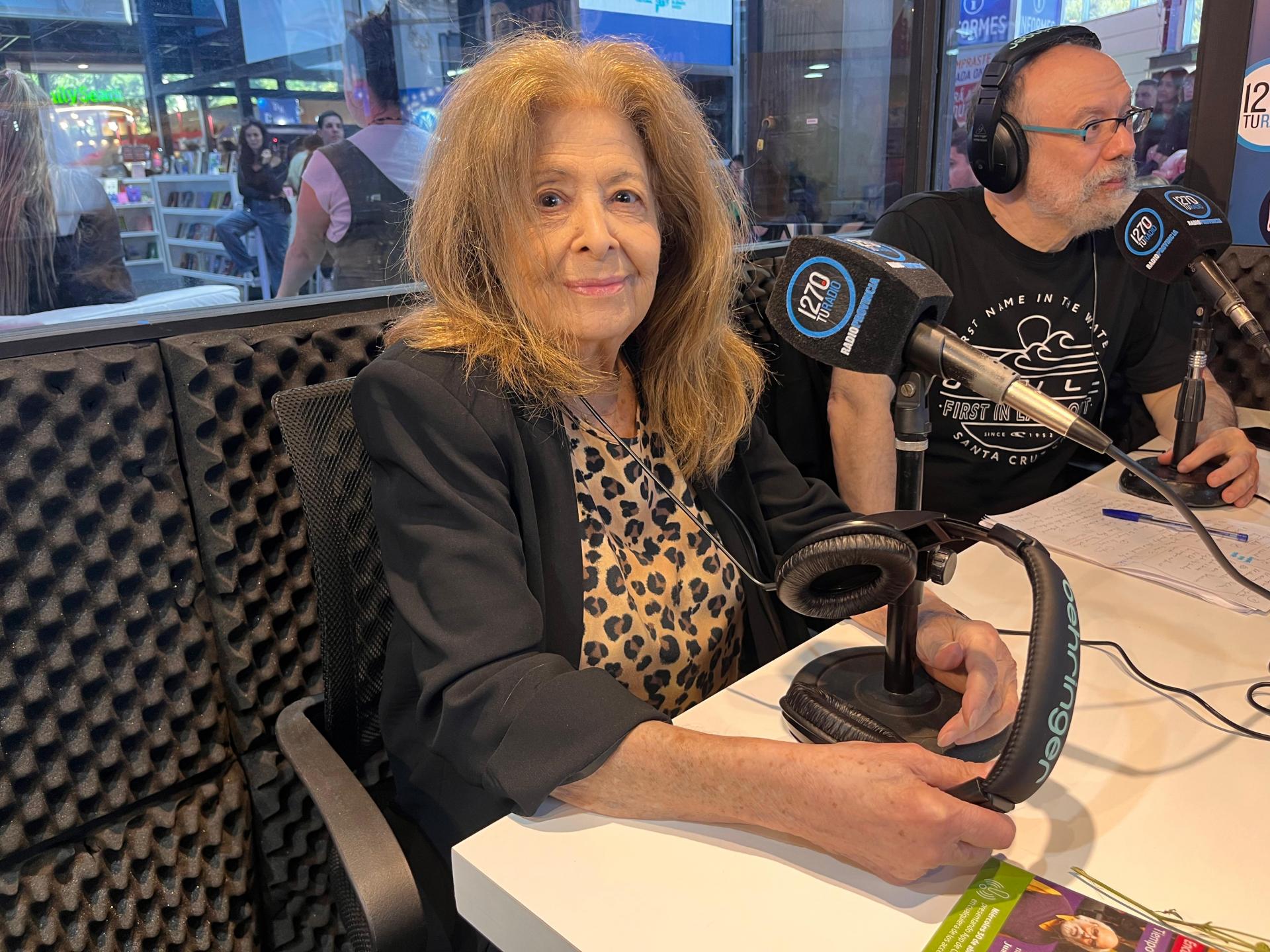 ANNAMARÍA MUCHNIK: "CONSTRUIMOS DEMOCRACIA TODOS LOS DÍAS"