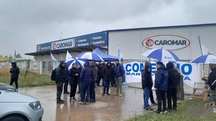 EZEQUIEL GUZMAN: “NOS DEJARON EN LA CALLE CON MUCHA CRUELDAD”