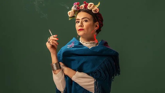 LAURA ASCURRA: “EL TEATRO ES COMO EL LIVING DE MI CASA”