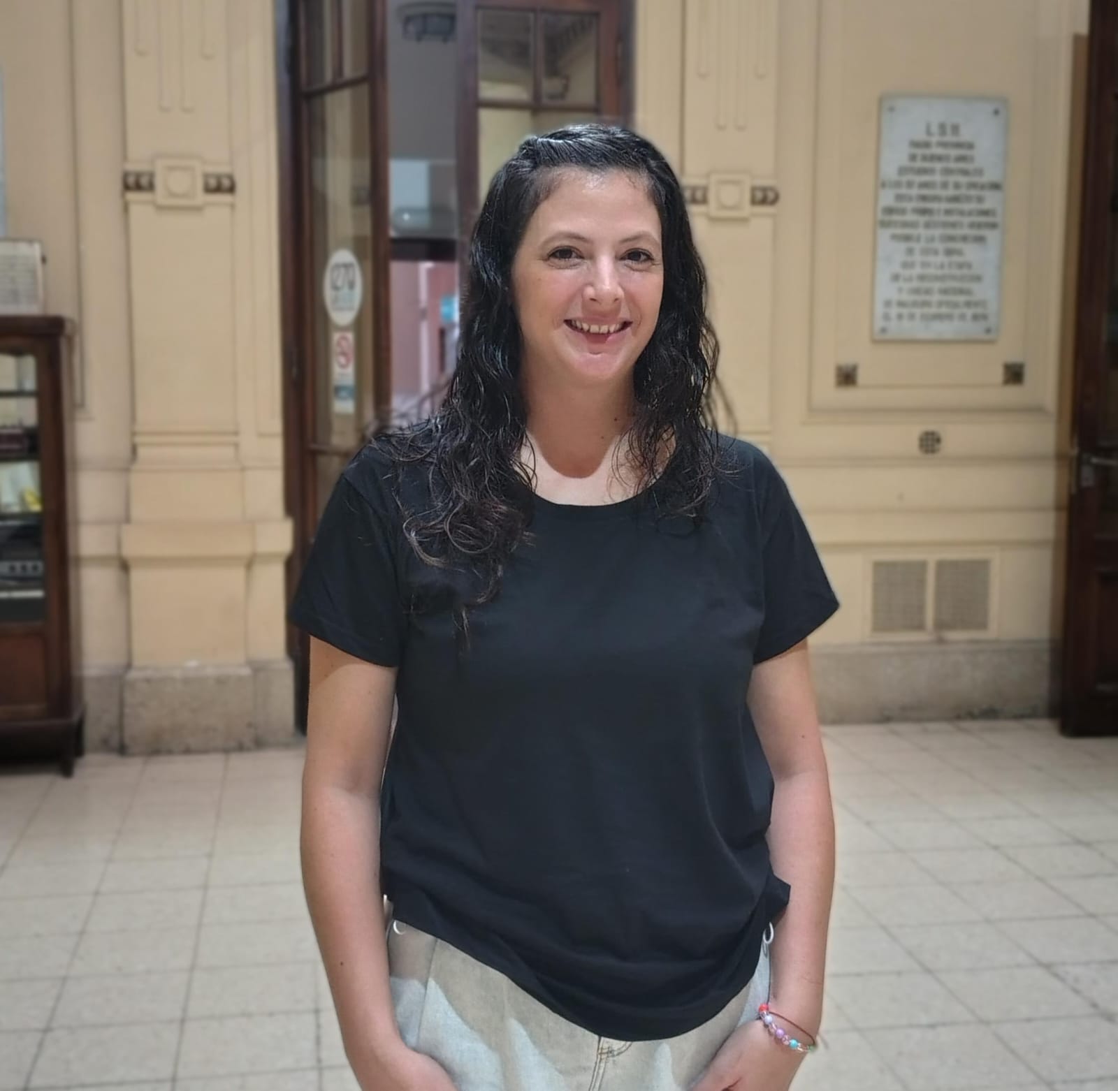 “RECUERDOS DEL FUTURO: MI ABUELA ES UNA SÚPER MODELO” EN EL TEATRO ABIERTO