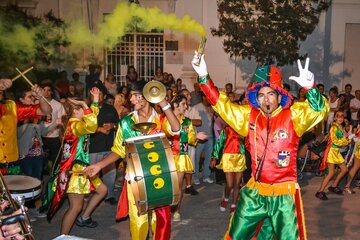 "EL CARNAVAL ERA UNA MEZCLA DE ALEGRÍA E IRONÍA"