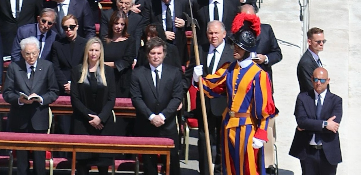 OSCAR CAMPANA: “ES DIFÍCIL ESTAR EN LA CABEZA DE ESTA GENTE”