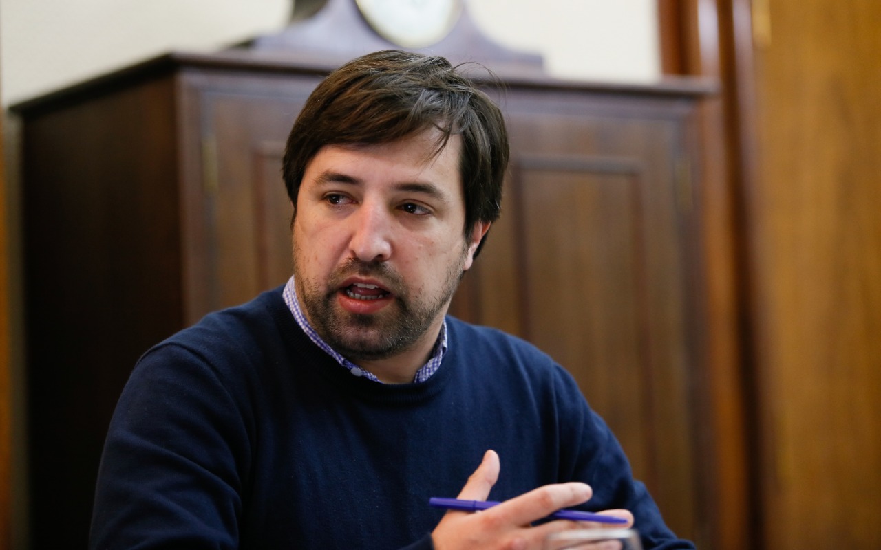 NICOLÁS KREPLAK: “ANTES QUE NOS QUEDEMOS SIN MEDICAMENTOS EL ESTADO ACTUÓ”