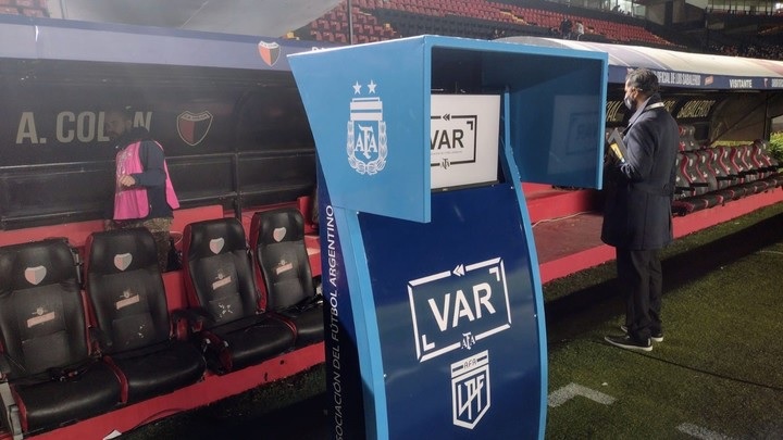 SERGIO VIOLA: “ESTAMOS ACOSTUMBRADOS A LA POLÉMICA PORQUE EL FÚTBOL ARGENTINO ES PURA PASIÓN”