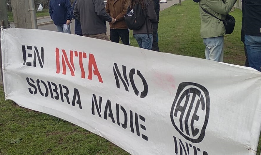 SE MANIFIESTAN CONTRA EL CIERRE DEL INTA