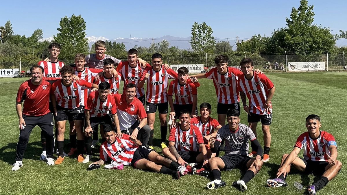 LEANDRO TESTA: “ES UNA OPORTUNIDAD PARA AFIANZAR EL GRUPO Y UNA EXPERIENCIA HERMOSA PARA LOS CHICOS”