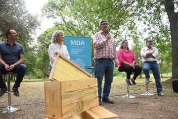 CARLA SEAIN: “QUEREMOS INCORPORAR NUEVOS APICULTORES”