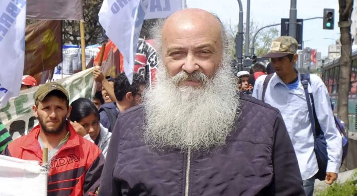 EMILIO PÉRSICO: "HAY QUE RESISTIR PARA QUE HAGAN EL MENOR DAÑO POSIBLE"