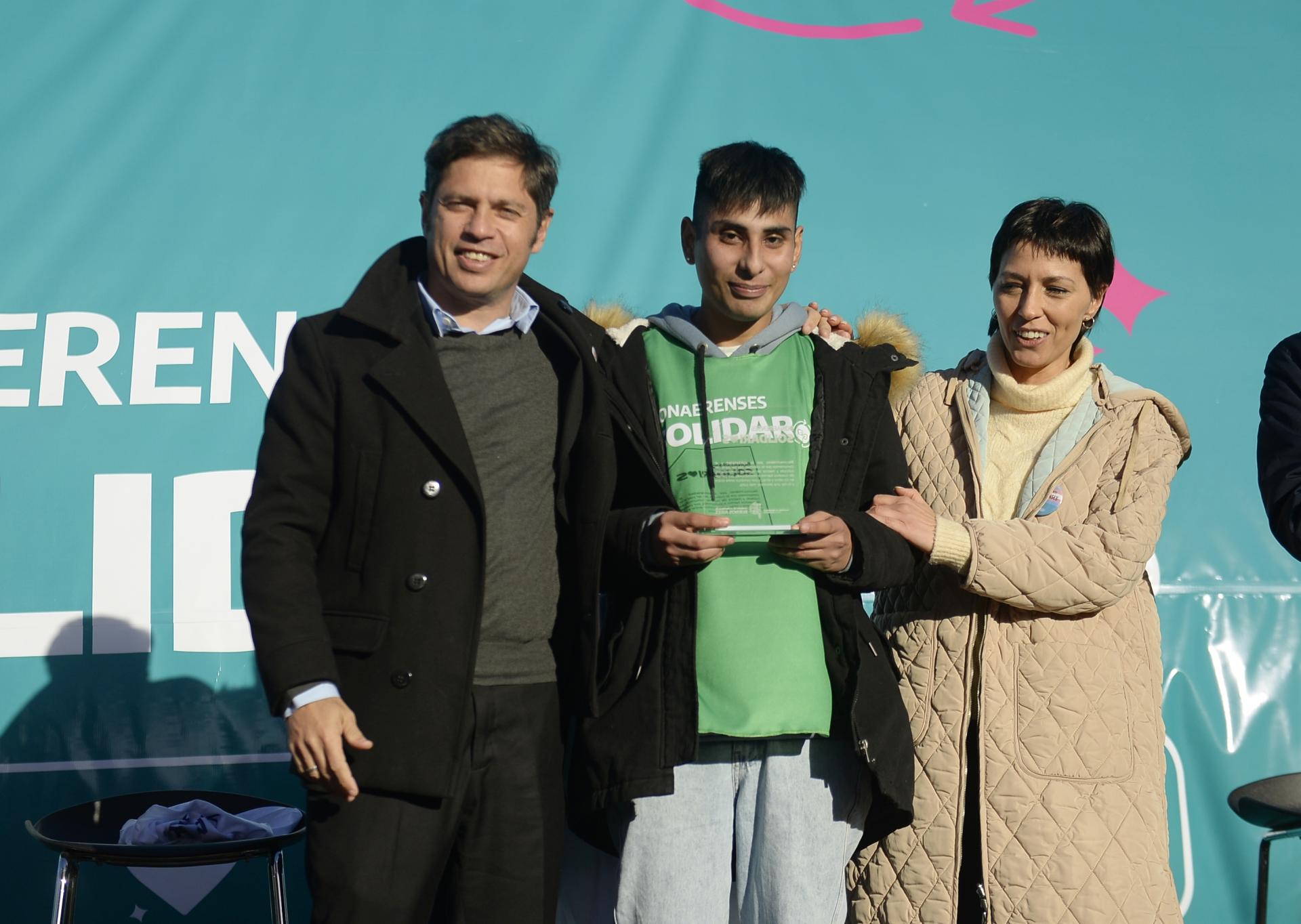 KICILLOF REPUDIÓ “LOS ATAQUES” QUE RECIBE MAYRA MENDOZA