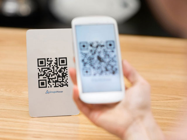 COMPRAS DIGITALES: EL DESAFÍO DE EMPRESAS Y CONSUMIDORES