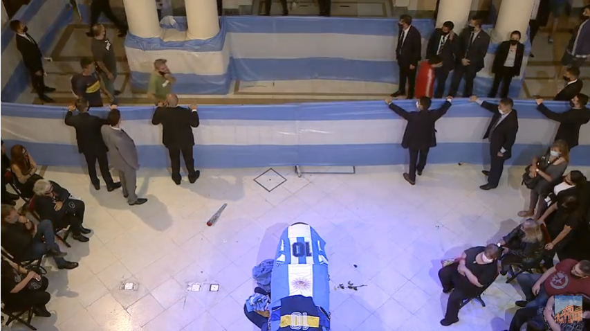 MARADONA RECIBE EL ÚLTIMO ADIÓS EN LA CASA ROSADA
