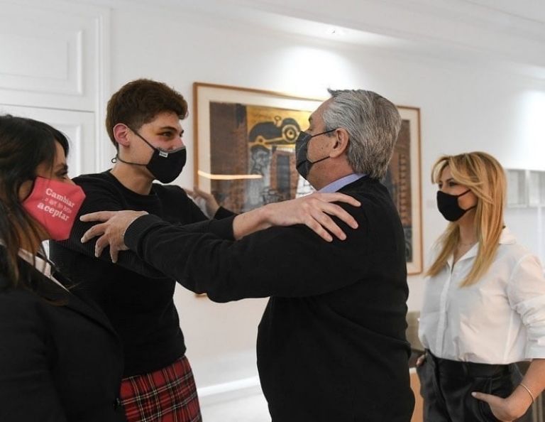 “TENGO MIEDO DE VOLVERME A ENCONTRAR CON LA GENTE QUE ME GOLPEÓ”