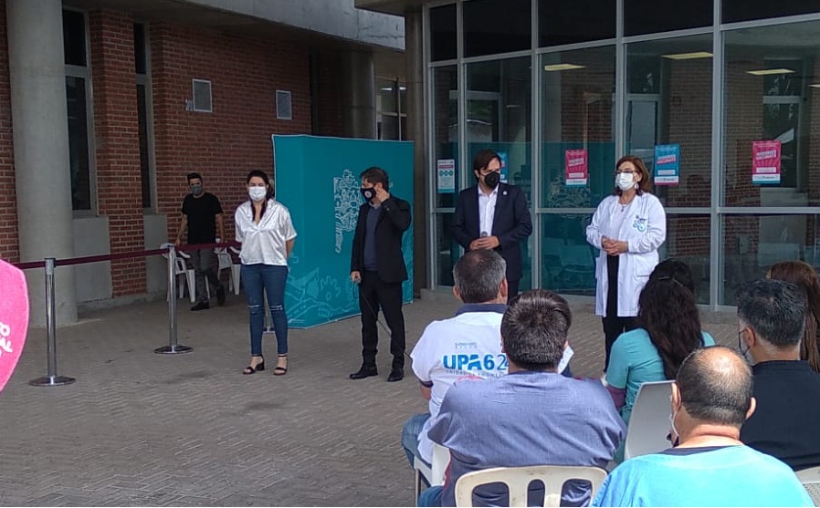 KICILLOF: “HAY PRIMERA DOSIS LIBRE PARA TODA LA POBLACIÓN QUE PUEDE VACUNARSE”