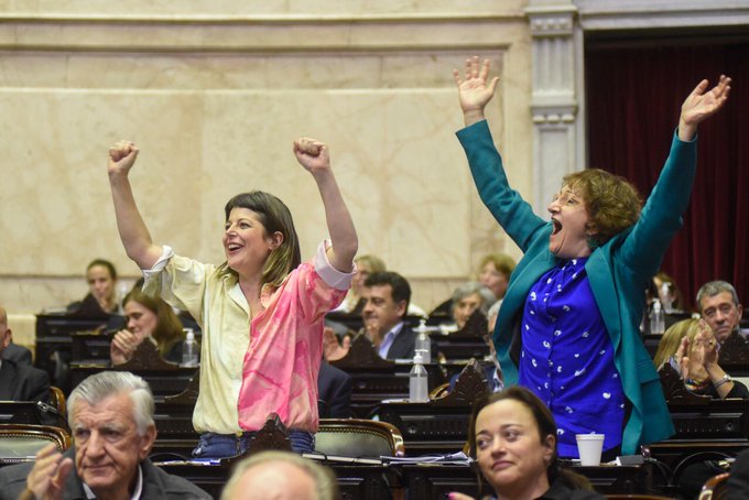 MARA BRAWER:"ESTAMOS ANTE EL NACIMIENTO DE UNA INDUSTRIA NUEVA"