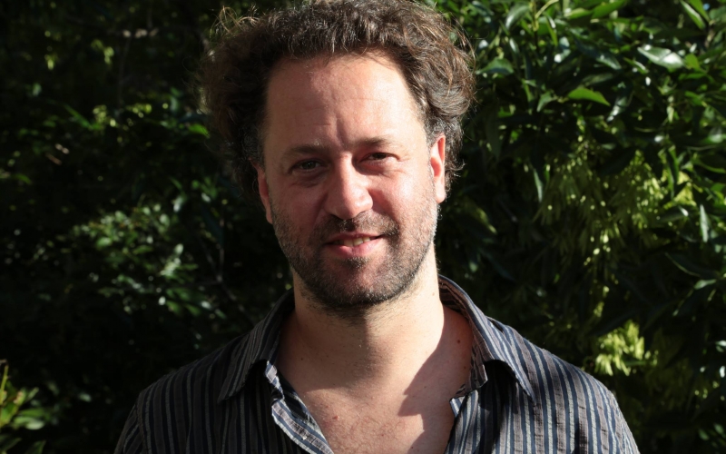 MARCELO GUERRIERI: "CON ESTA LUNA, SE BASA EN LA TRADICIÓN DE LA NARRACIÓN ORAL"