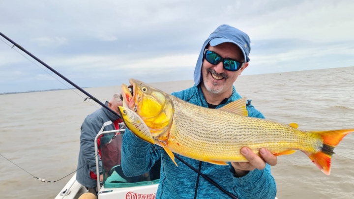 WILMAR MERINO HABLÓ DE SU LIBRO “LA PESCA ES PURO CUENTO”
