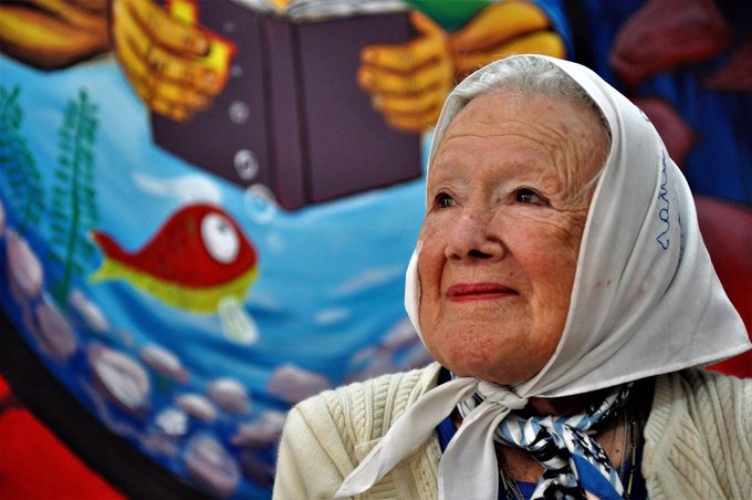 NORA CORTIÑAS:"TENEMOS QUE SALIR A LA CALLE Y SEGUIR LUCHANDO”