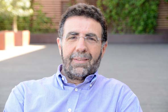 JOSÉ RAMÓN UBIETO PRESENTÓ “EL MUNDO POS-COVID. ENTRE LA PRESENCIA Y LO VIRTUAL”